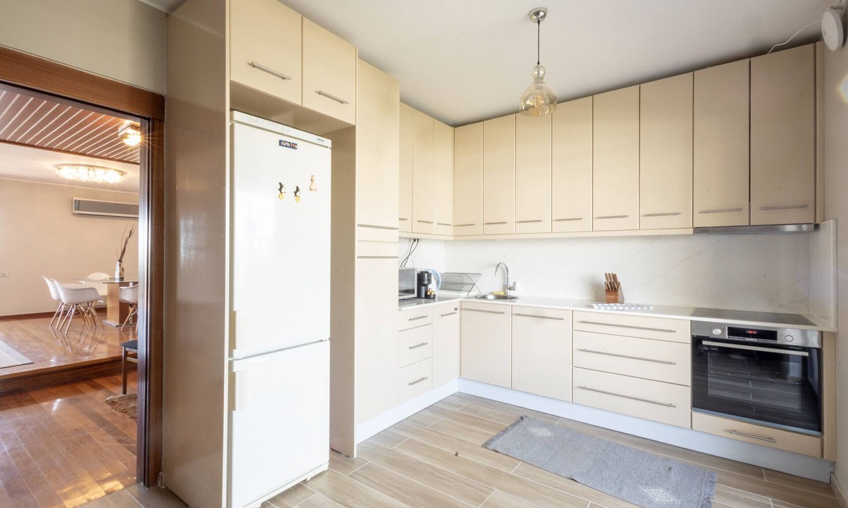 Voula Apartment | 1 Ocean Breeze 3 Bedroom with Shared Pool