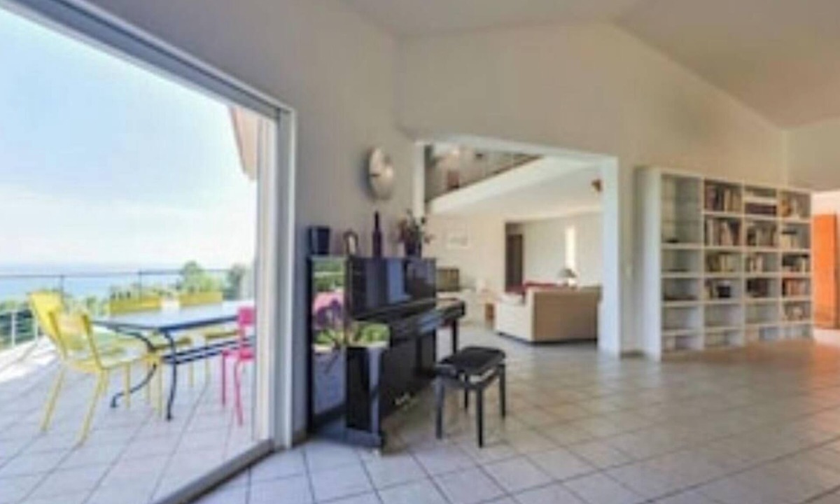 Tarcu House | 100% Happiness superb villa with sea view close to the beach, idyllic setting