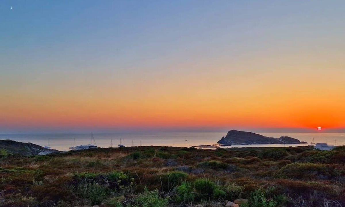 Centuri Apartment | 103 - Apartment with garden view