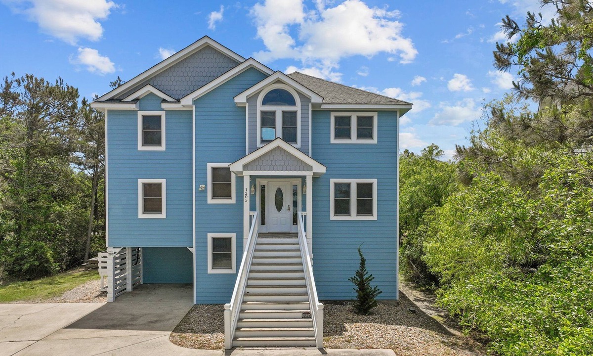 Ocean Hill House | 1090 - Catch Me N Corolla - Dog-Friendly Corolla Escape w/Pool & Hot Tub