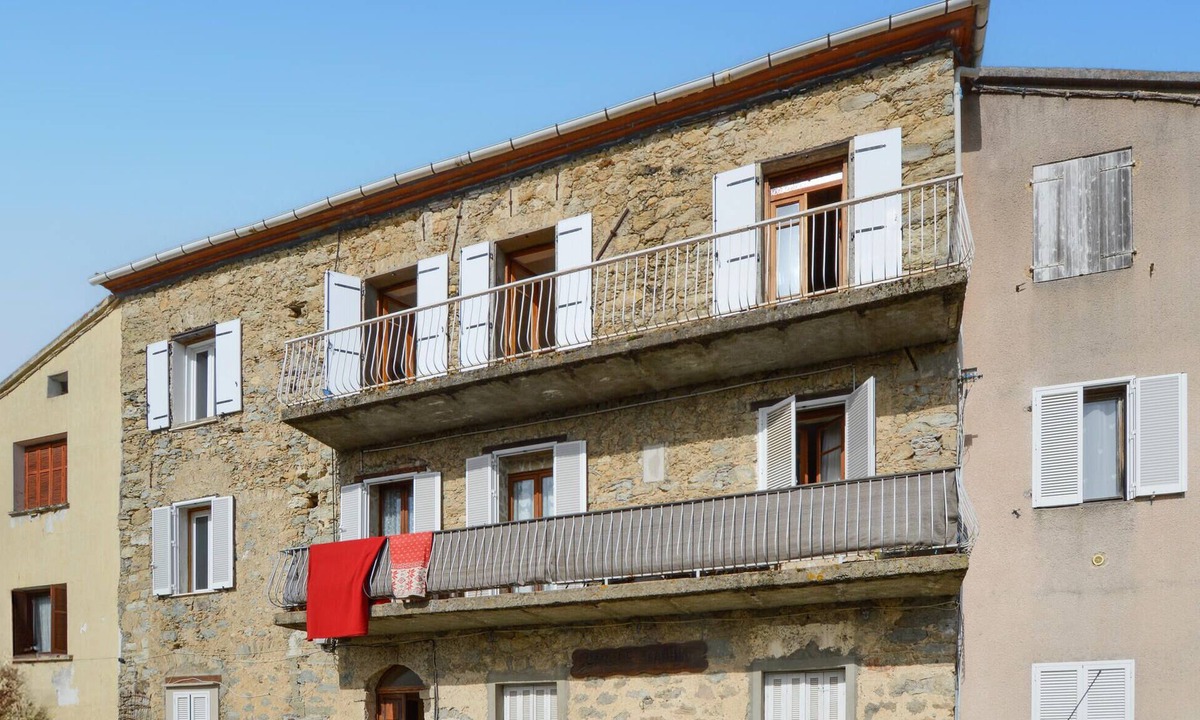 Poggio-di-Nazza Apartment | 2 bedroom gorgeous apartment in Poggio Di Nazza