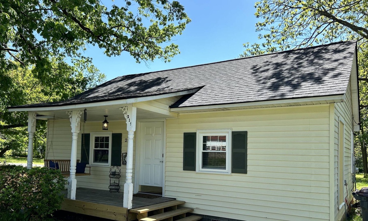 Reidsville House | 2 Bedroom Guest House in Reidsville