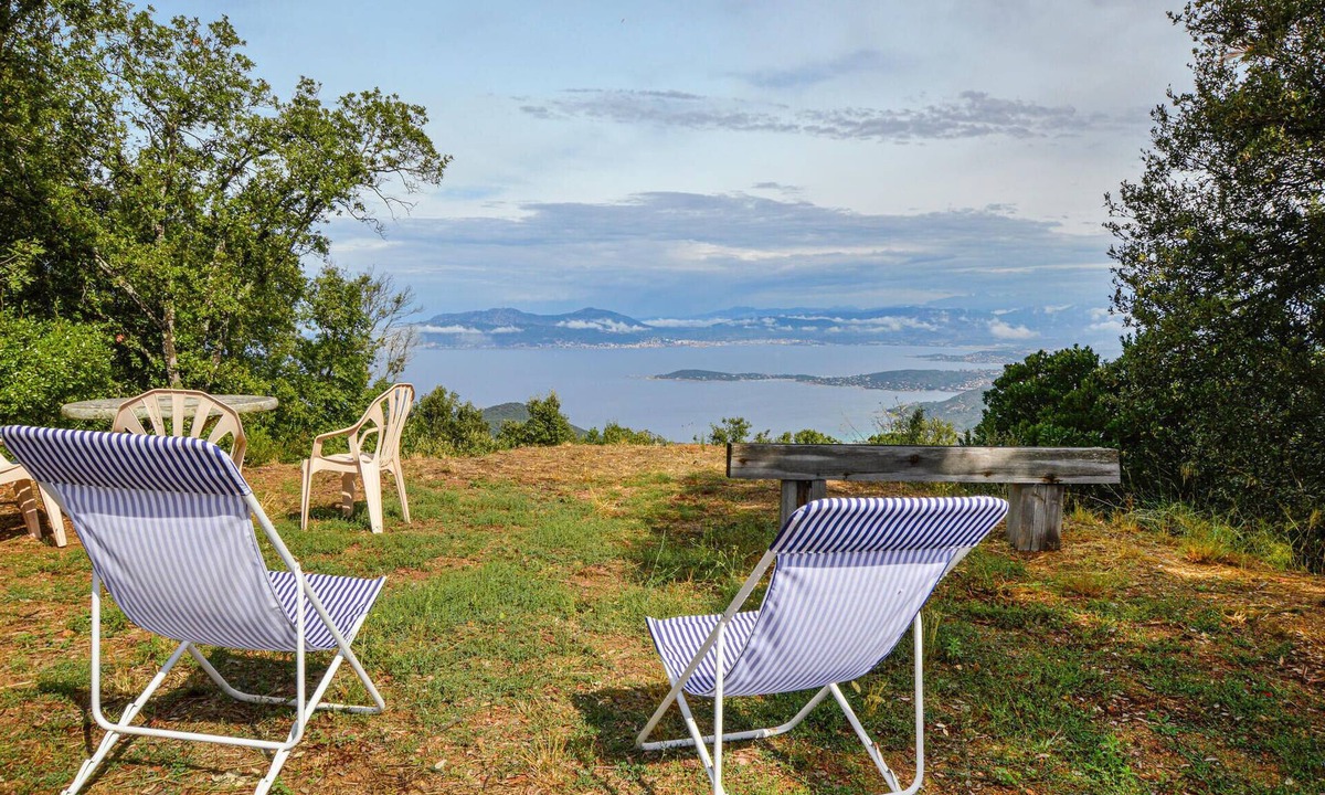 Coti-Chiavari Apartment | 2 bedroom nice apartment in Coti Chiavari