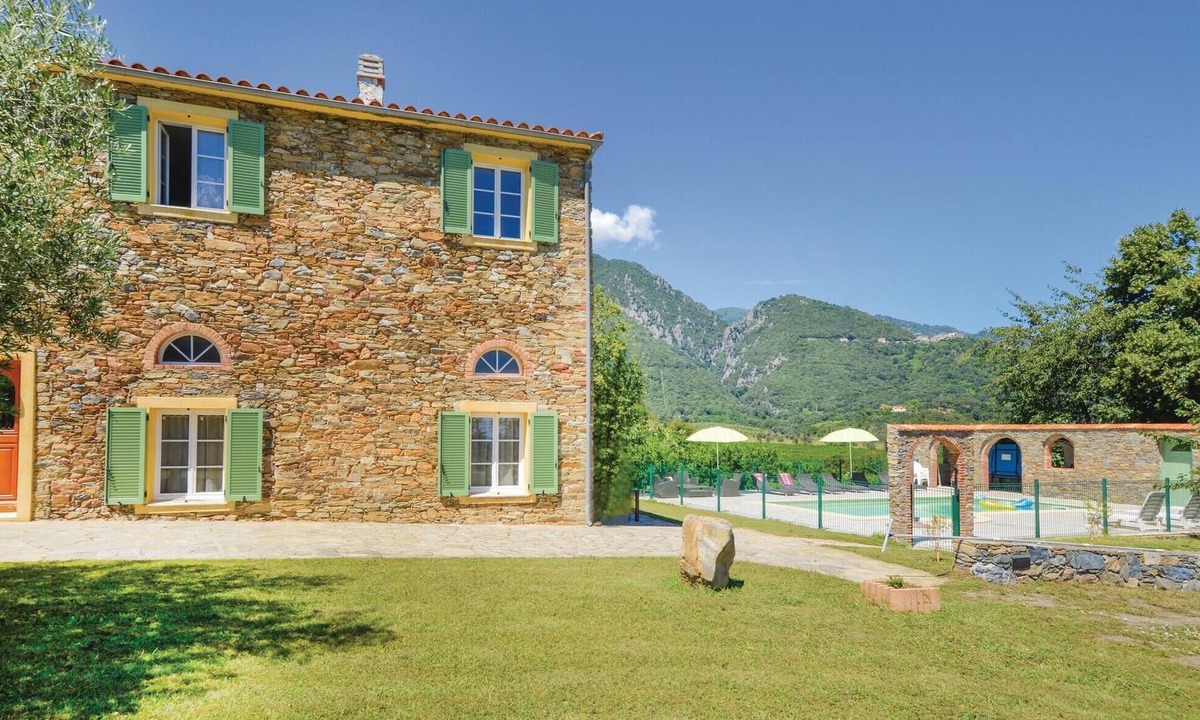 Santa-Maria-Poggio House | 2 bedroom stunning home in Santa Maria Poggio
