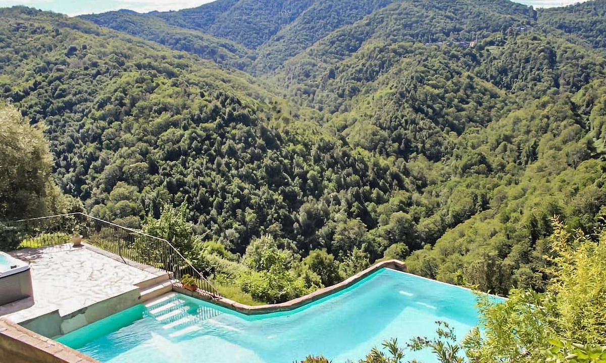 Carcheto-Brustico Apartment | 2 bedroom stunning apartment in Carcheto Brustico
