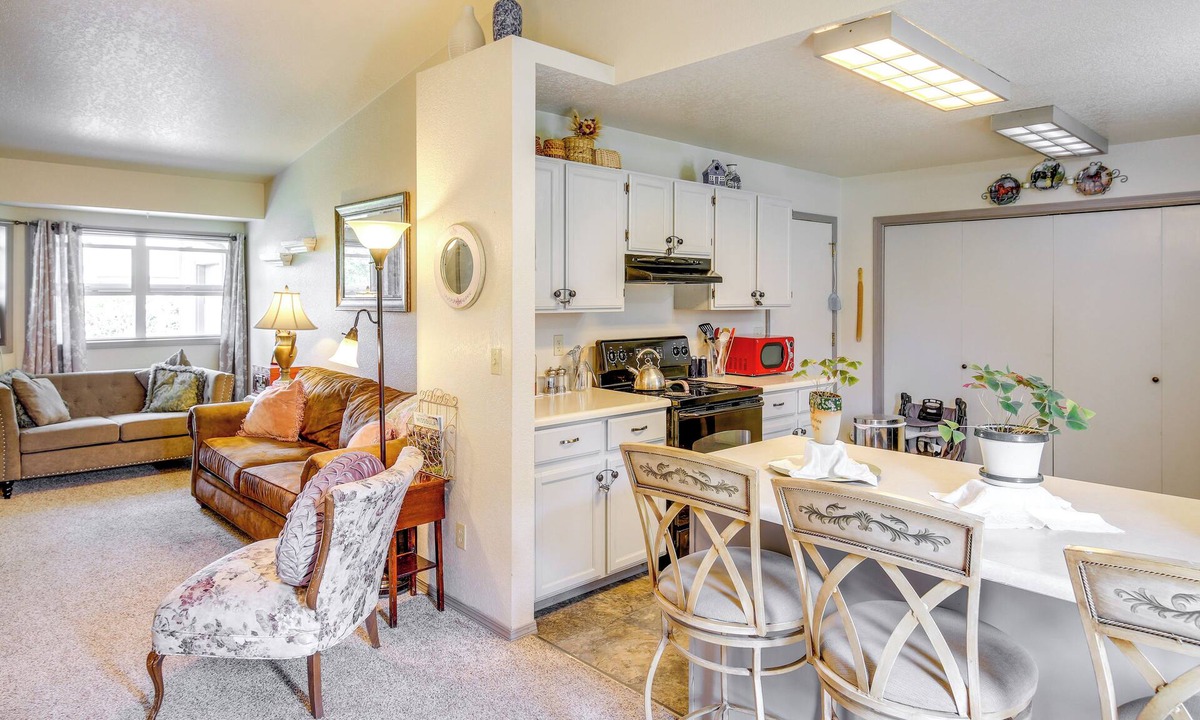 River Road Apartment | 2 Mi to Dtwn: Missoula Duplex w/Fenced Yard