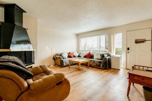 Northeast Reno House | 2 Mi to Dtwn Reno & UNR: City-View Townhome!