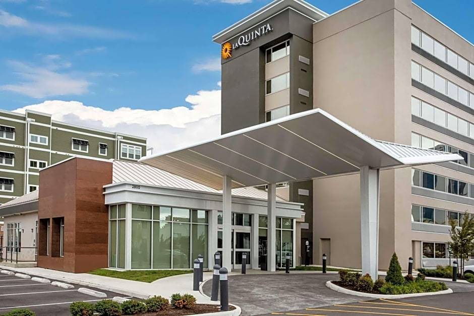 Northeast Virginia Beach Hotel | 2-Star Hotel ∙ La Quinta by Wyndham Virginia Beach