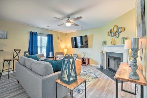 Summerville House | 20 Mi to Charleston: Group Getaway in Summerville!