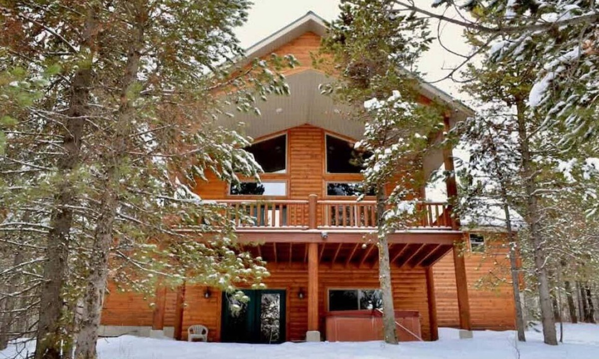 Island Park Cabin | 22 MI to YNP | Hot Tub | Huckleberry Retreat