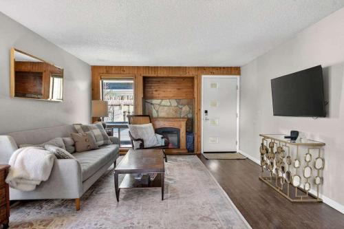 North End Apartment | 24th St Hideaway