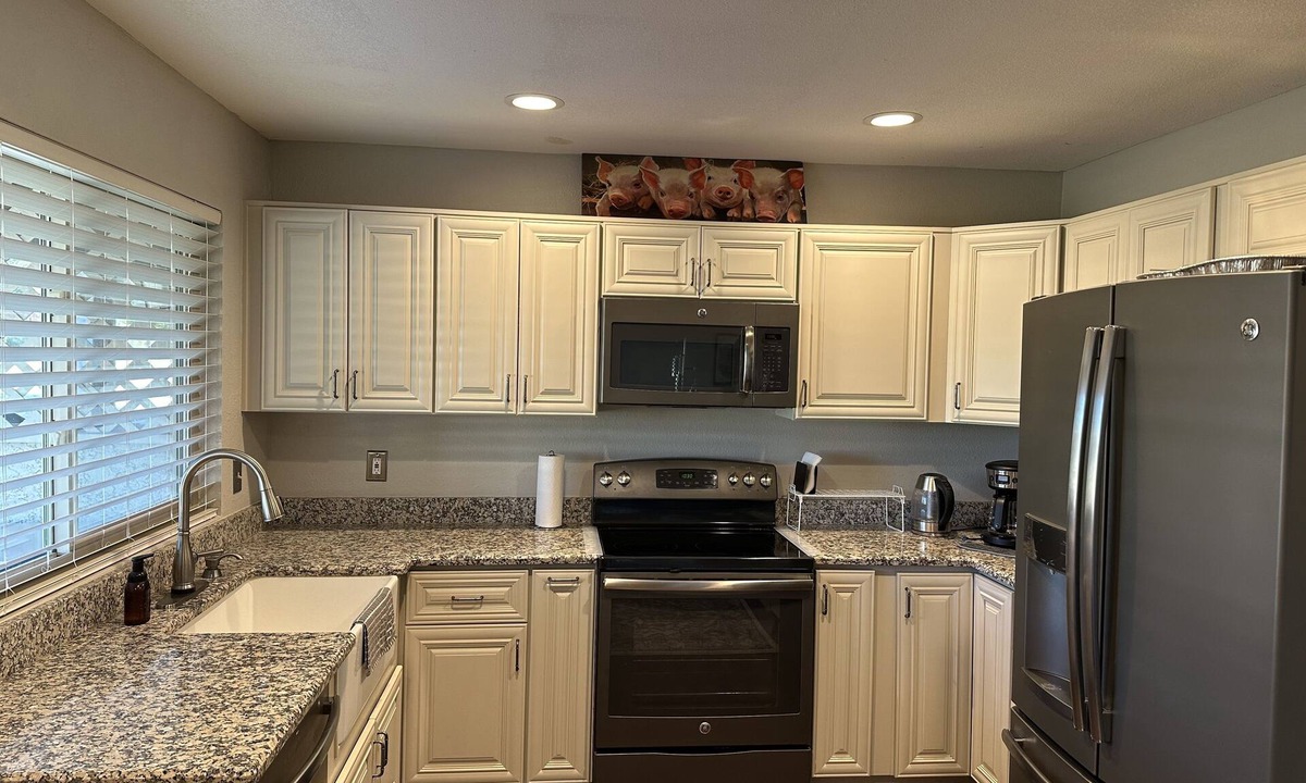 Fountain of the Sun Condo | 2Bdrm 2Bath condo in 55+ Fountain of the Sun on Fairway #2 of the golf course.