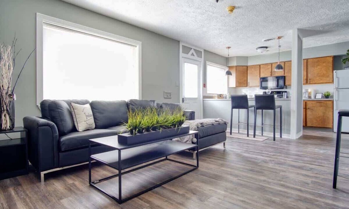 Mapleton/Fall Creek House | 2BR Indy Retreat | Easy Parking Near Downtown