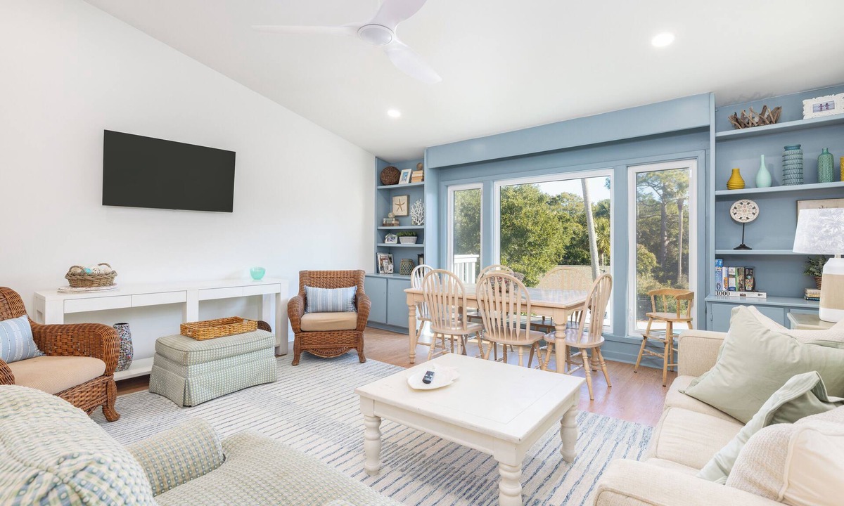 Isle of Palms Condo | 2BR2BA Poolside. 15% discount for June/July weekly rentals. Great for families!