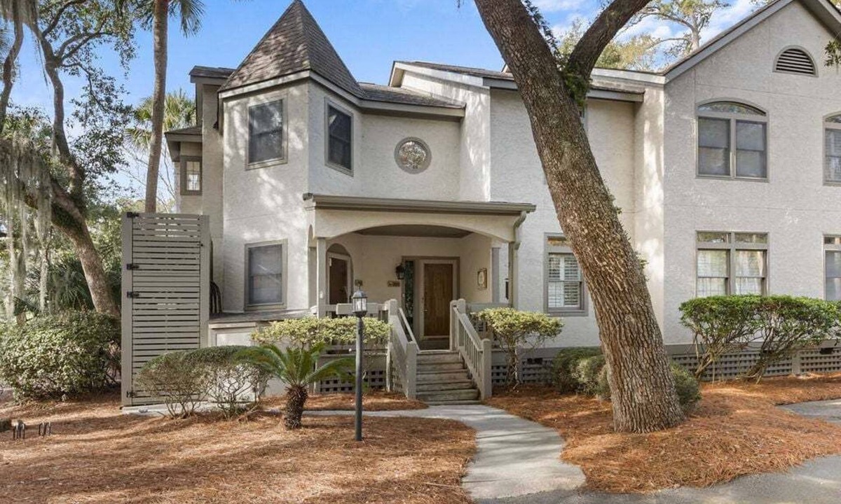 Seabrook Island Villa | 2nd Floor Villa Overlooking Golf Green! 3BR/2.5BA! Amenity Access Available for purchase!