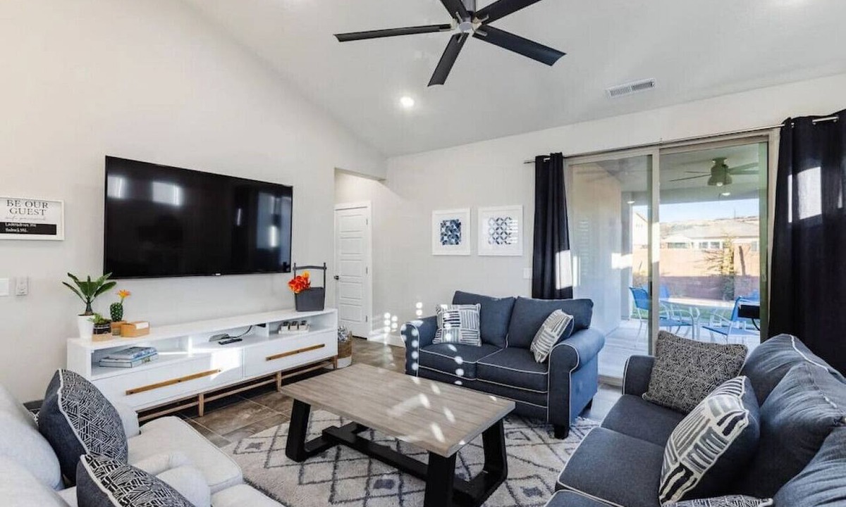 Sienna Hills House | 3 Bed Single Floor Sleeps w/pool