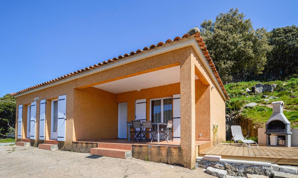 Casalabriva House | 3 bedroom awesome home in Casalabriva