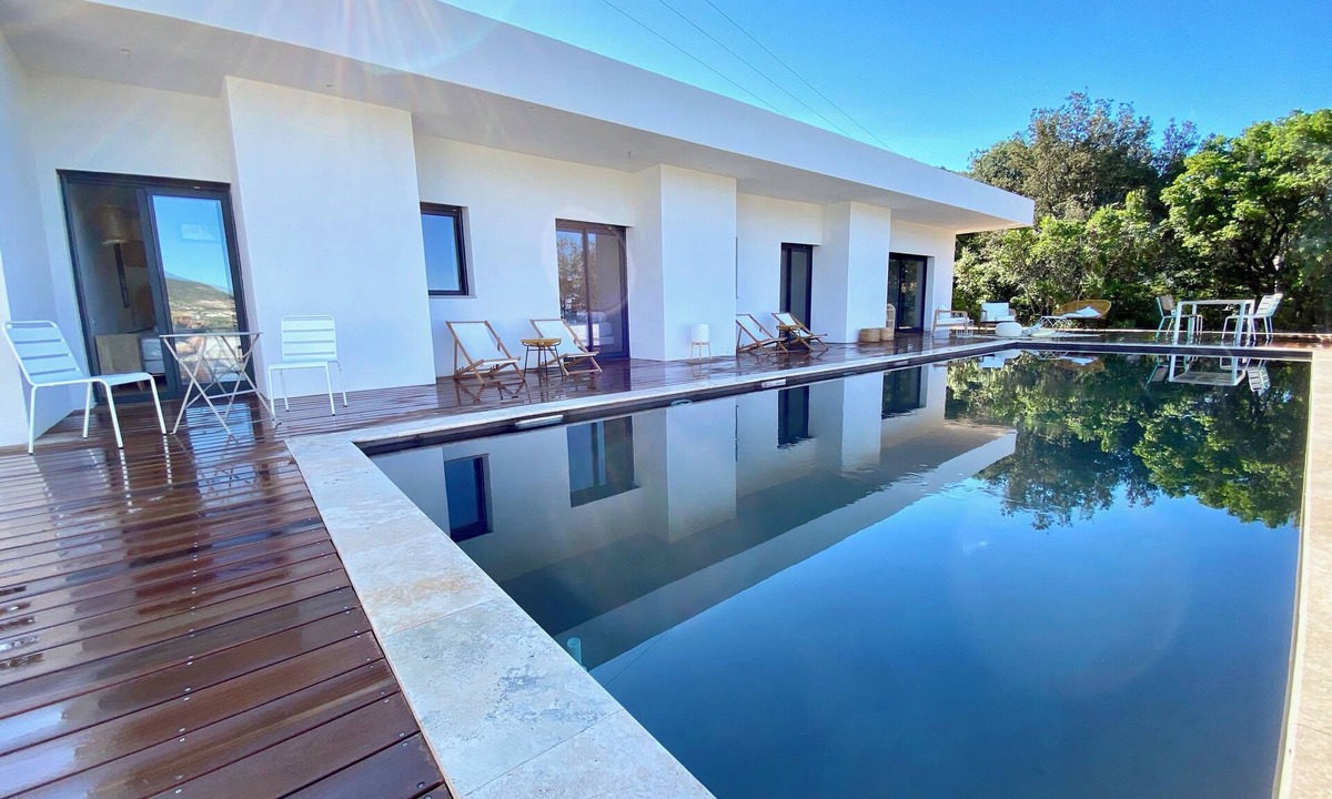 Vico Villa | 3-bedroom villa with swimming pool and panoramic sea view over the Gulf of Sagone.