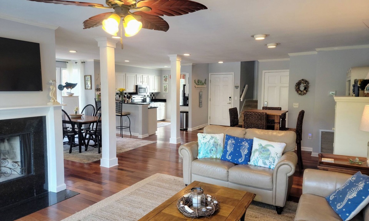 Isle of Palms Villa | 3 BR 3 BA End Unit-Heart of Wild Dunes-Golf-Pickleball-Pool-Spa-Golf Cart option