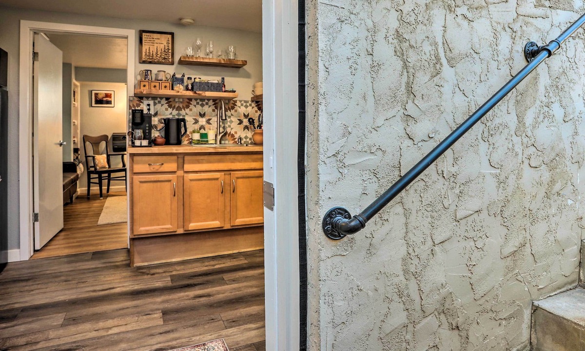 Sunnyside Apartment | 3 Mi to Dtwn: Convenient Denver Apt