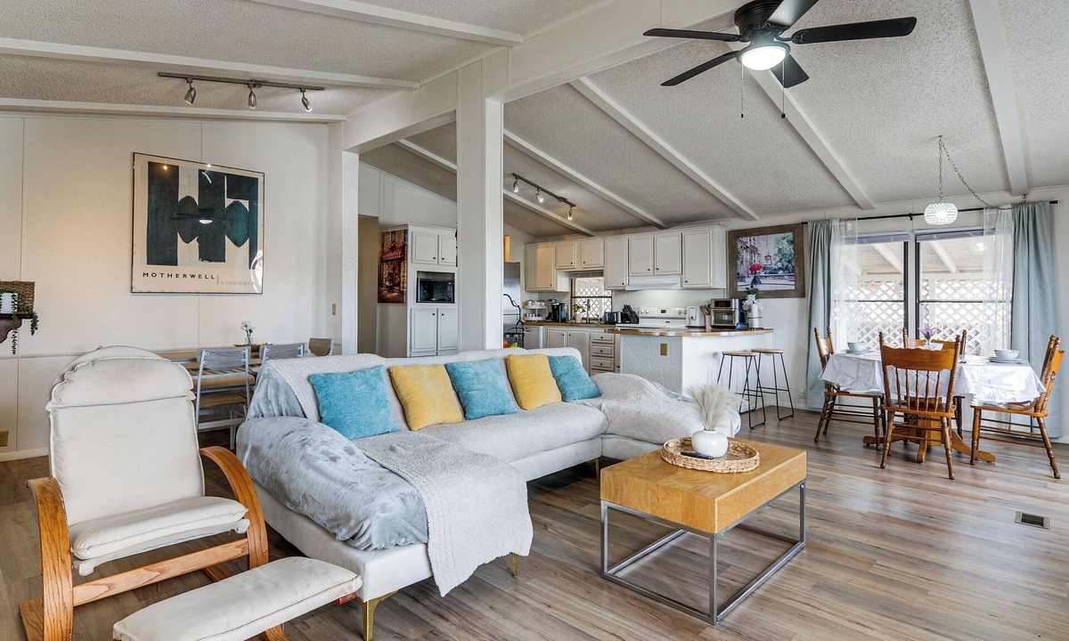 Greenehaven House | 3 Mi to Lake Powell! Desert Escape w/Valley Views