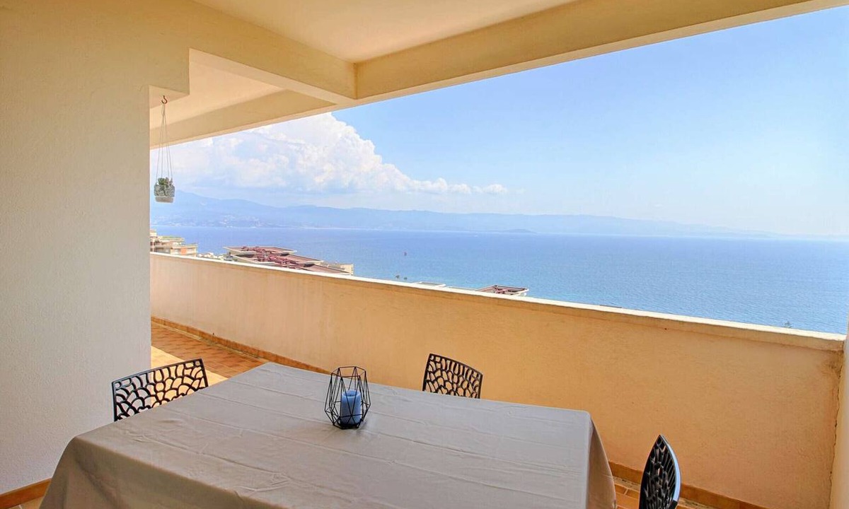 Ajaccio Apartment | 3-room apartment, 2 bedrooms, sleeps 4 in Ajaccio