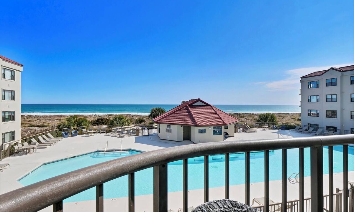 Shell Island Condo | 3BR/3BA Dune Ridge Condo with Elevator, Pool & Ocean Views