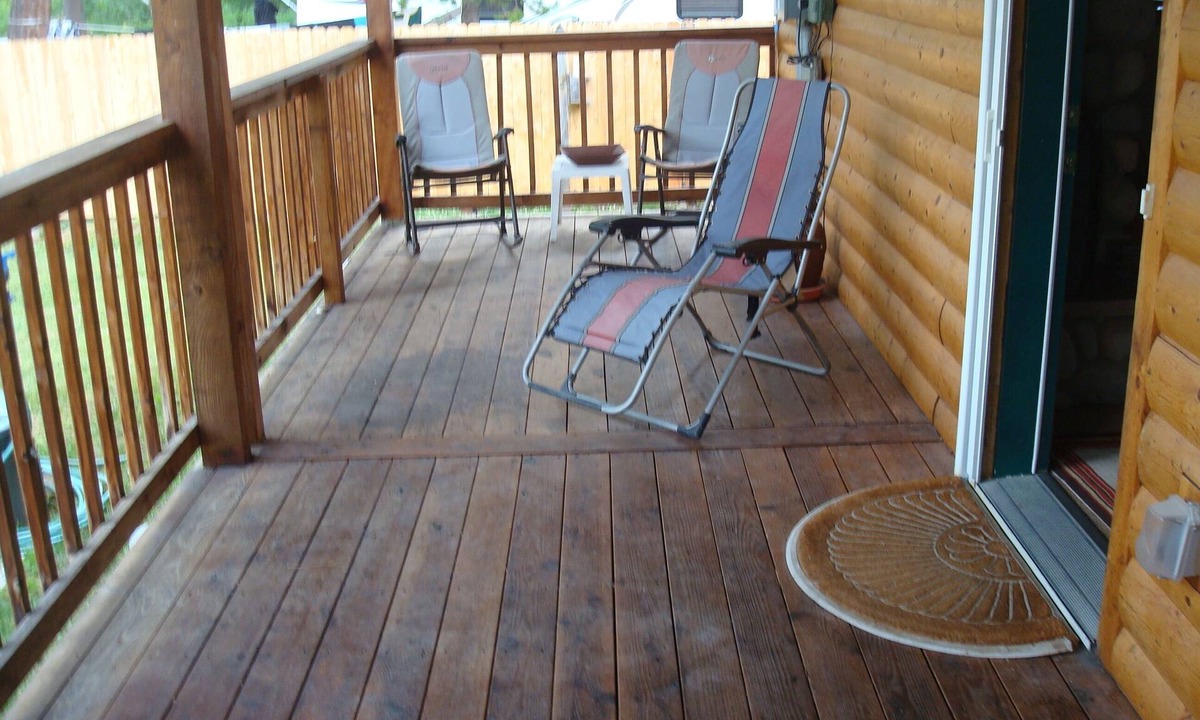 Mountain Home Cabin | 4 bedroom cabin 100 yards from river no smoking no pets
