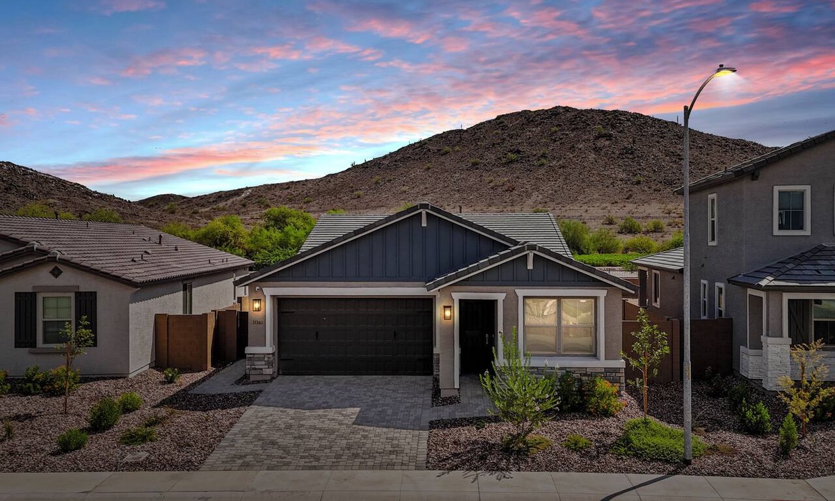 Laveen House | 4-bedroom house in charming Phoenix with Tesla EV Charger