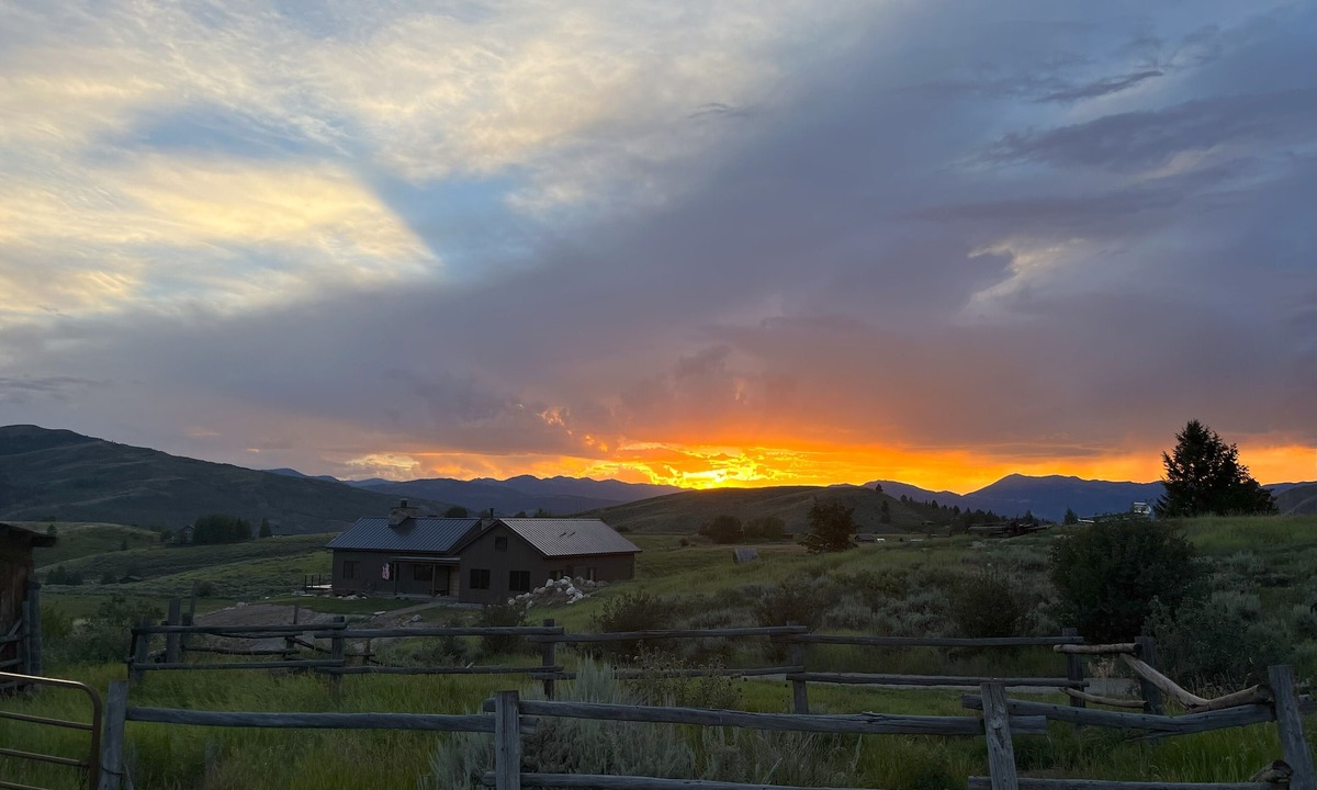Game Creek House | 4-bedroom house on 5 acres with 360 degree views of the Teton Mountain range