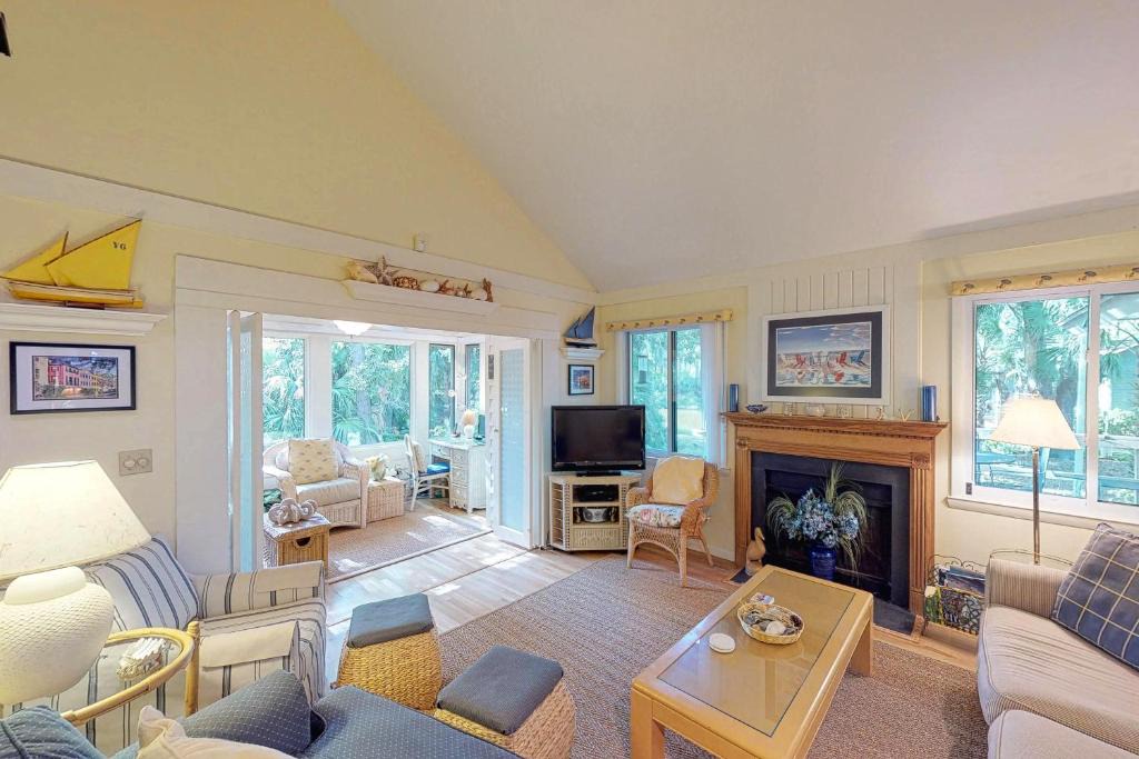 West Beach House | 443 Oceanwood Cottage