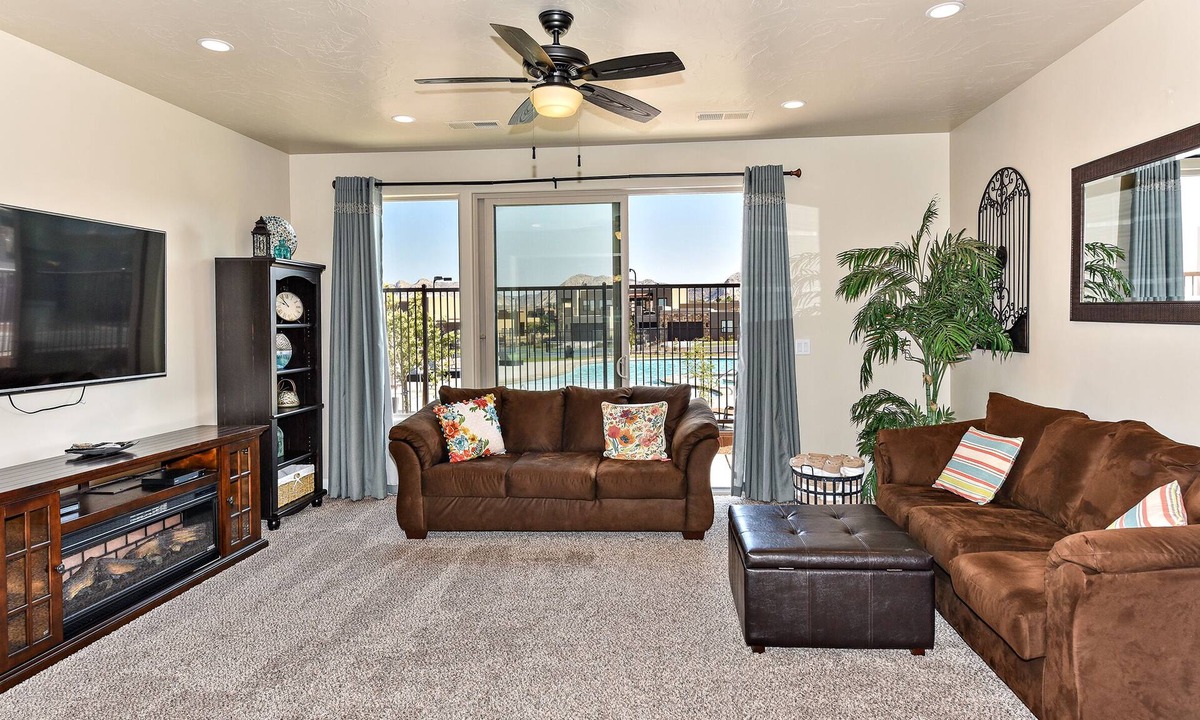 St. George Villa | 4BR Sleeps 16, Overlooks Pool & Courts, Arcades