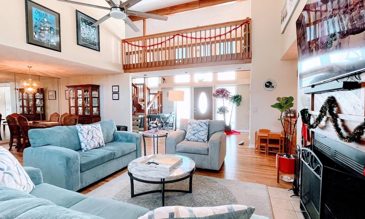 Isle of Palms House | 5 MINS walk to Beach - the vacation house of "Life of Sun, Sand & Sea"