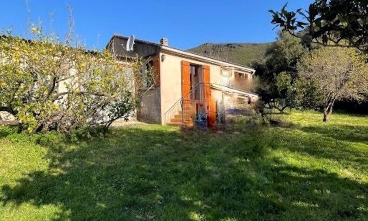 Sisco House | 5 minutes from the ocean, CAP CORSE in SISCO: house with garden and private parking