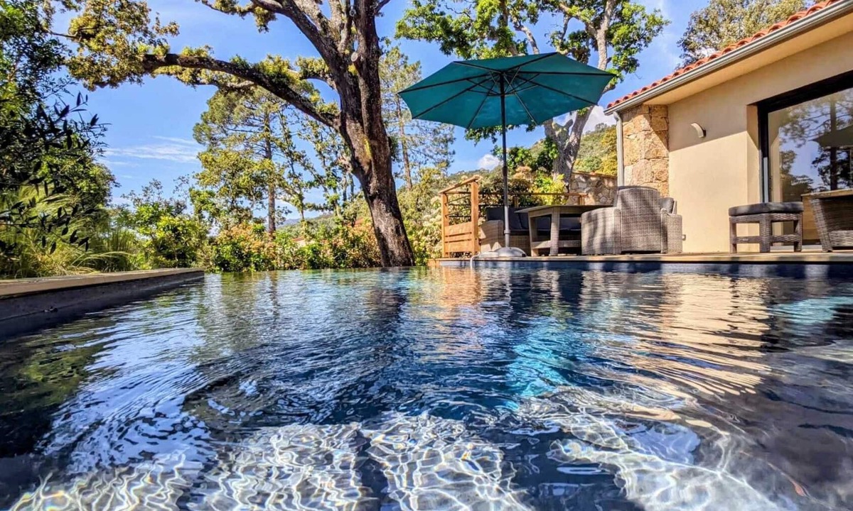 San-Gavino-di-Carbini Villa | 5-Star Rated Detached Villa with Private Heated Infinity Pool