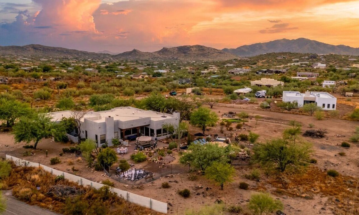 New River Villa | 6 Hole Golf | Hot Tub | Pool+More | Featured on TV show Staycation