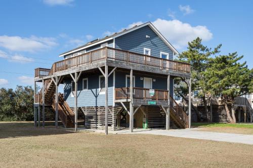 South Nags Head House | 6287 - Salt and Light