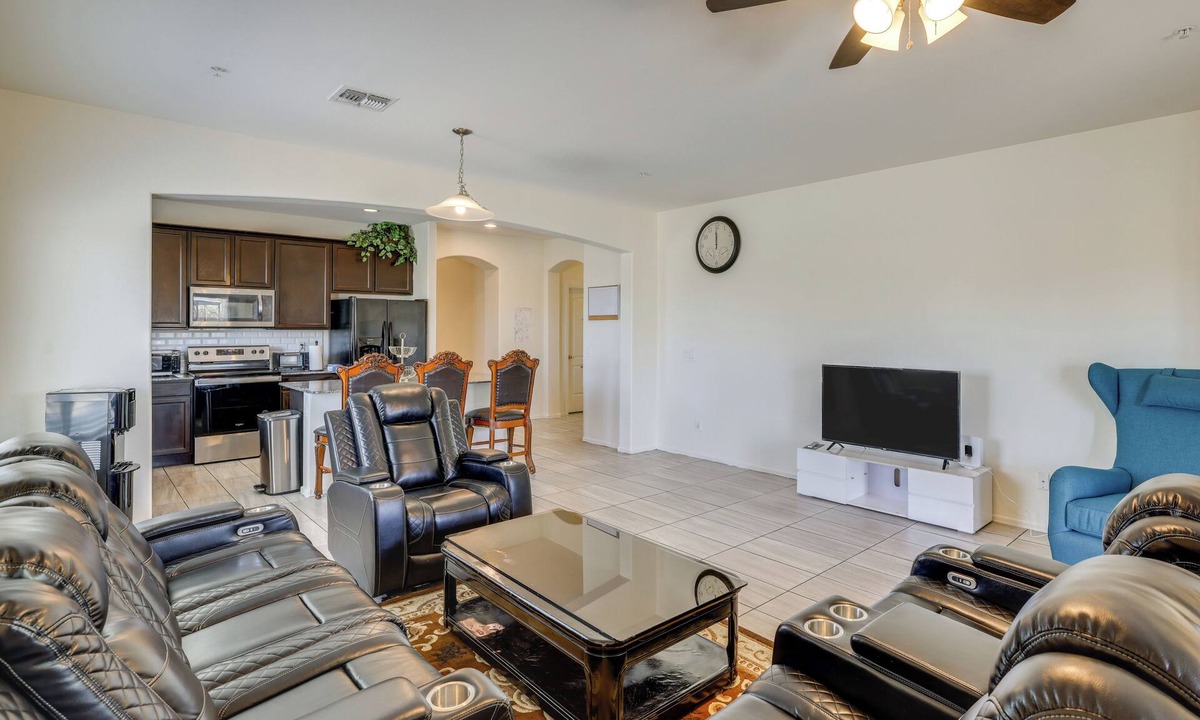 Laveen Village House | 7 Mi to Dtwn: Spacious Phoenix Home w/Patio