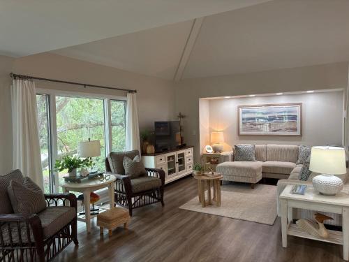 Spinnaker Beachhouses Villa | 767 Spinnaker Beach House
