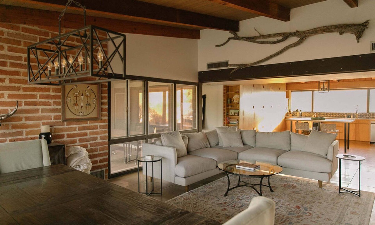Tucson House | 8-acre desert retreat with amazing views, private outdoor living, AC & W/D