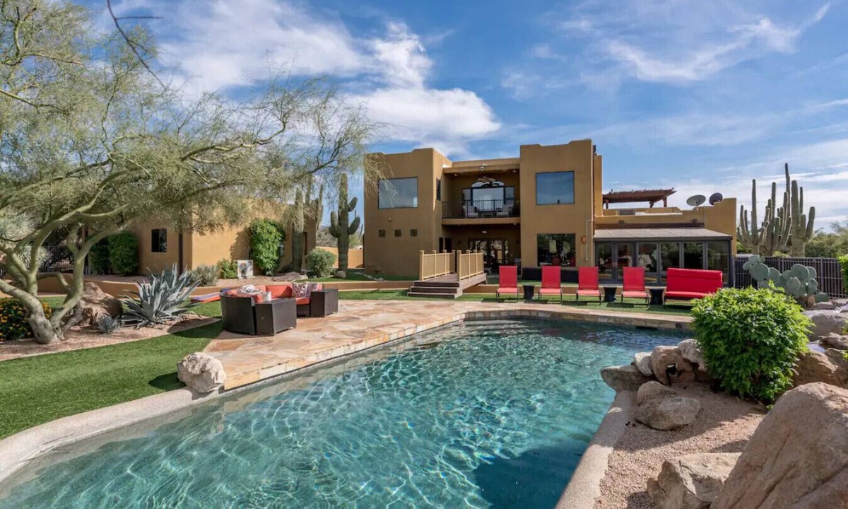North Scottsdale House | 8 Bedroom | Game Room | Gym | Spa | Heated Pool