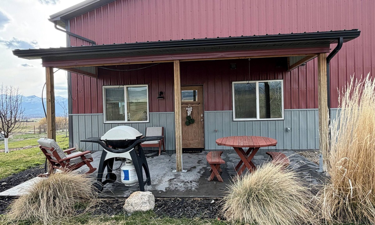 Corvallis House | A cozy 2-bedroom retreat in the heart of Montana’s Bitterroot Valley.