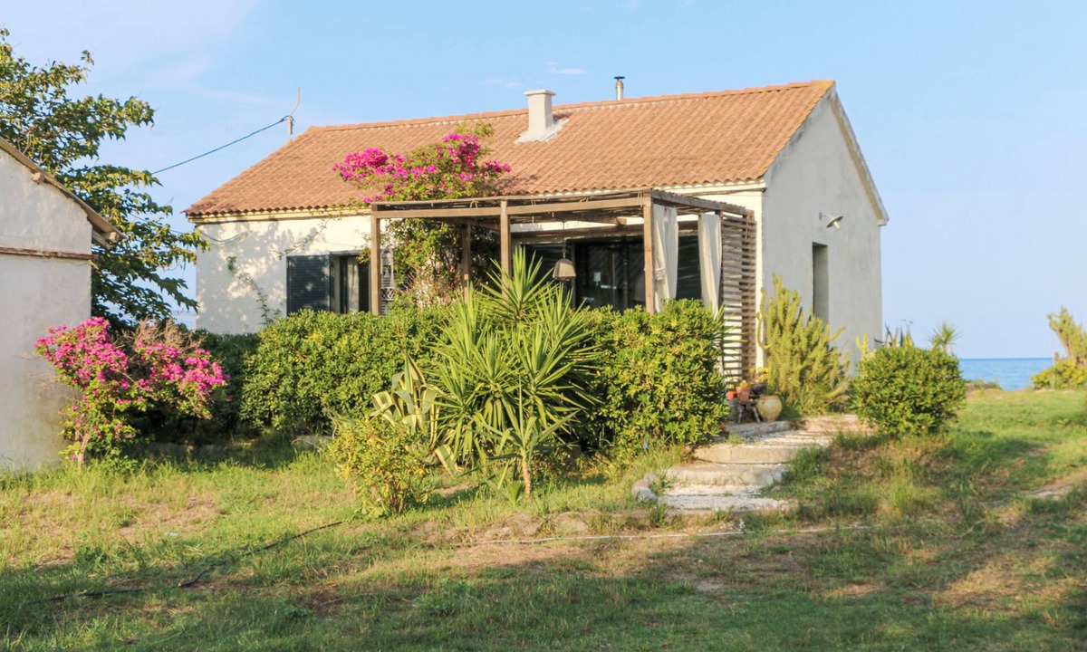 La Marana House | A Stalla - Waterfront house in Lucciana