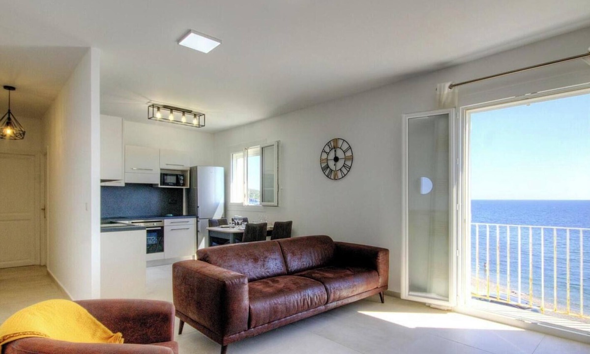 Tomino House | A Tramuntana - TOMINO