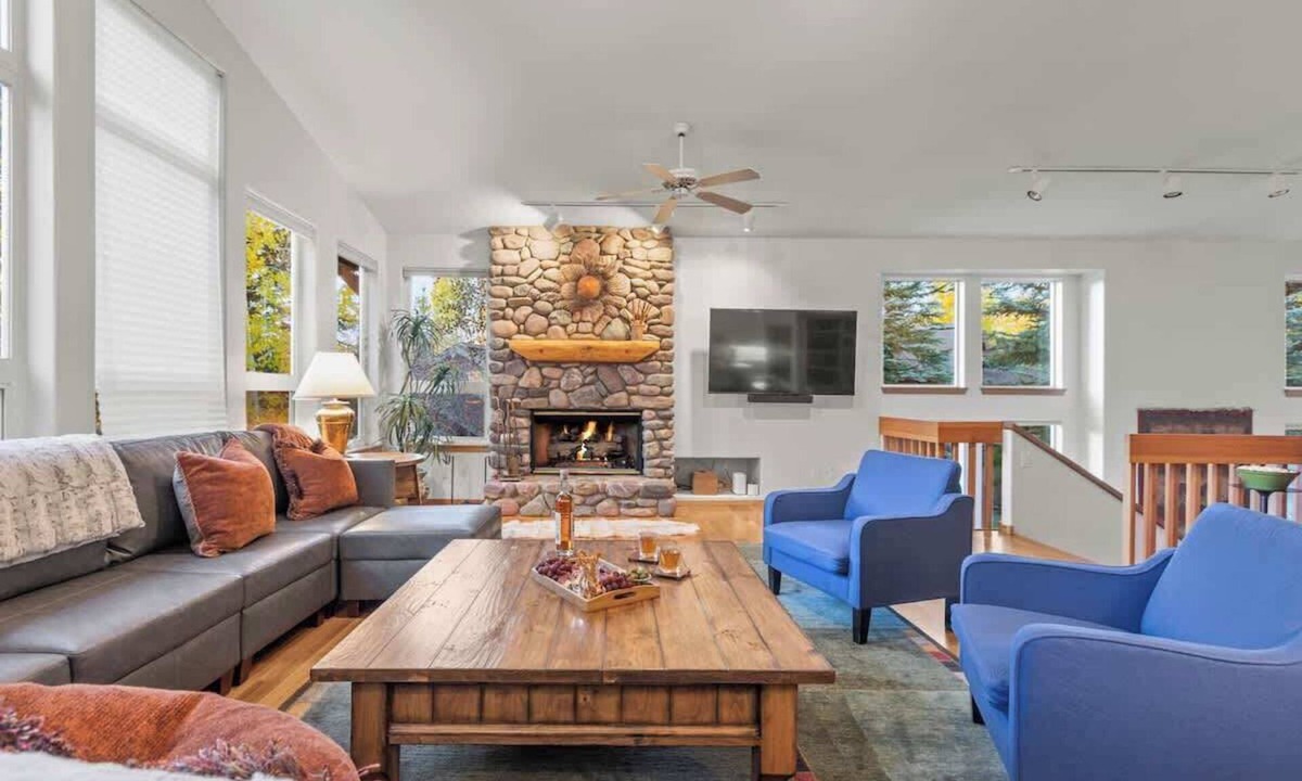 Sun Valley House | Abode at Sawtooth, access to ranch clubhouse