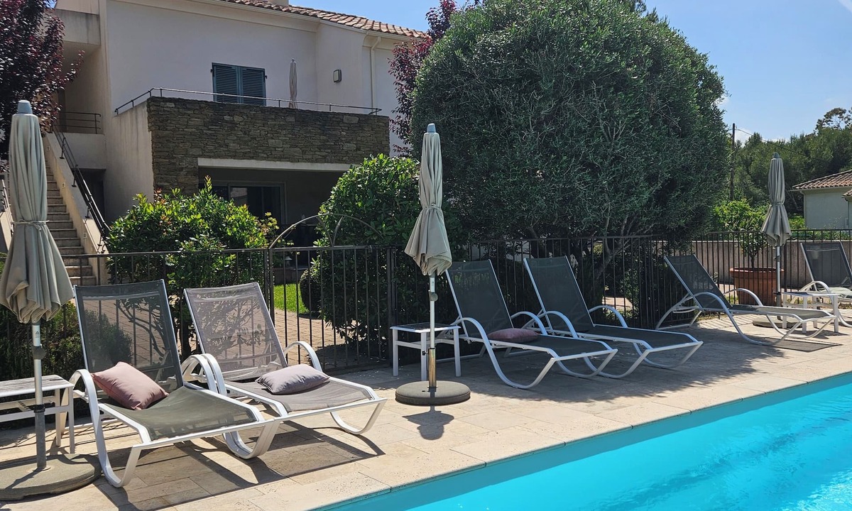 Saint-Florent House | Acqua è Terra Special Offer: Air Conditioning, Pool & Garden, 5-minute walk from St. Florent
