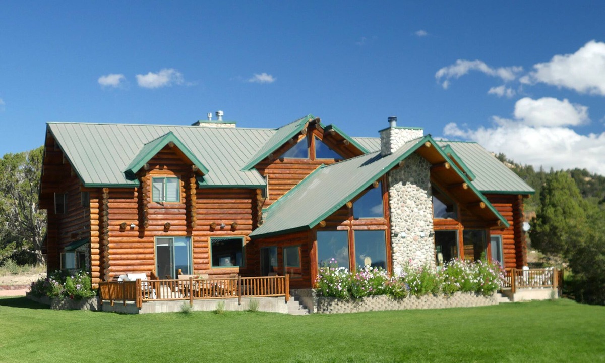 Alton Cabin | Alton Lodge Grand Retreat ~ Near Bryce & Zion ~ Sleeps Large Group ~ Dark Sky