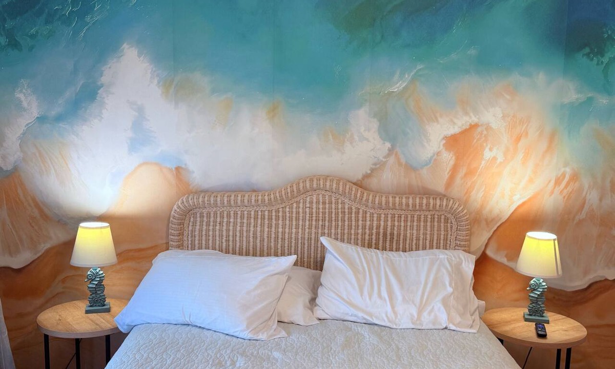 Surf City Ski Chalet | Amazing ocean views, Sleeps 8, Beach access, Pets OK