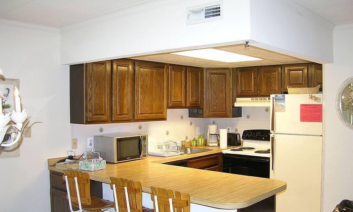 Midtown Ocean City Condo | Ann Elizabeth 305-Oceanside 64th St, W/D, AC