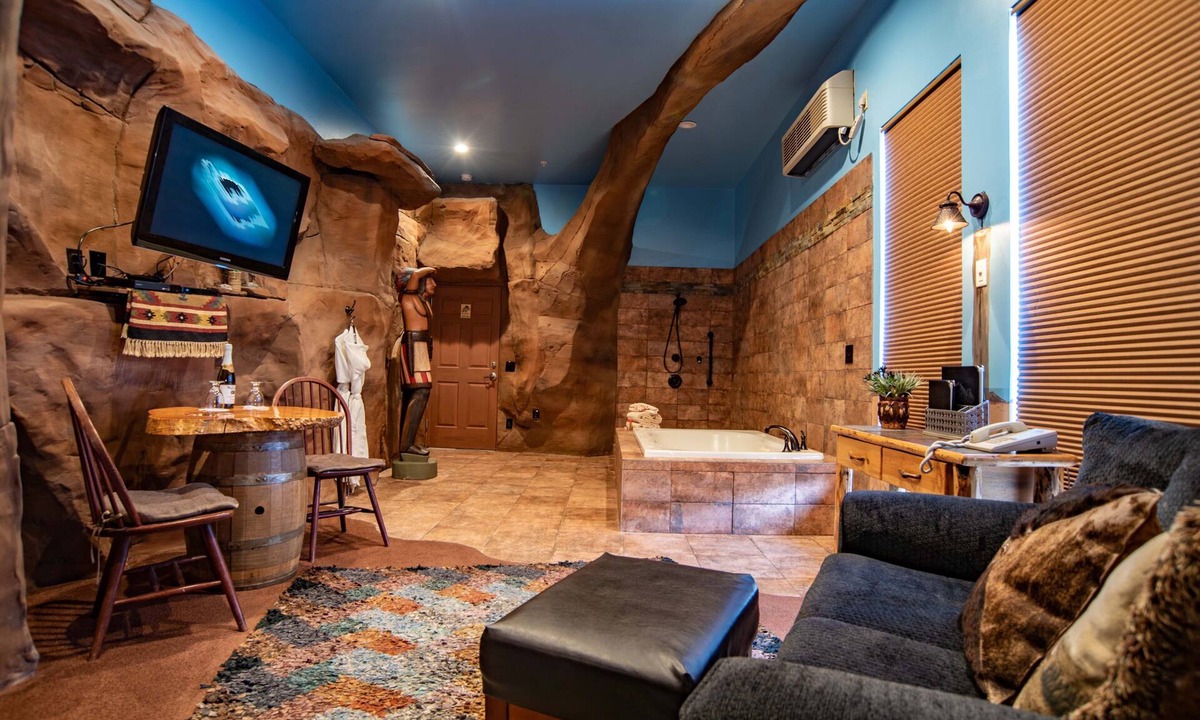 Boise Hotel | Anniversary Inn - Boise